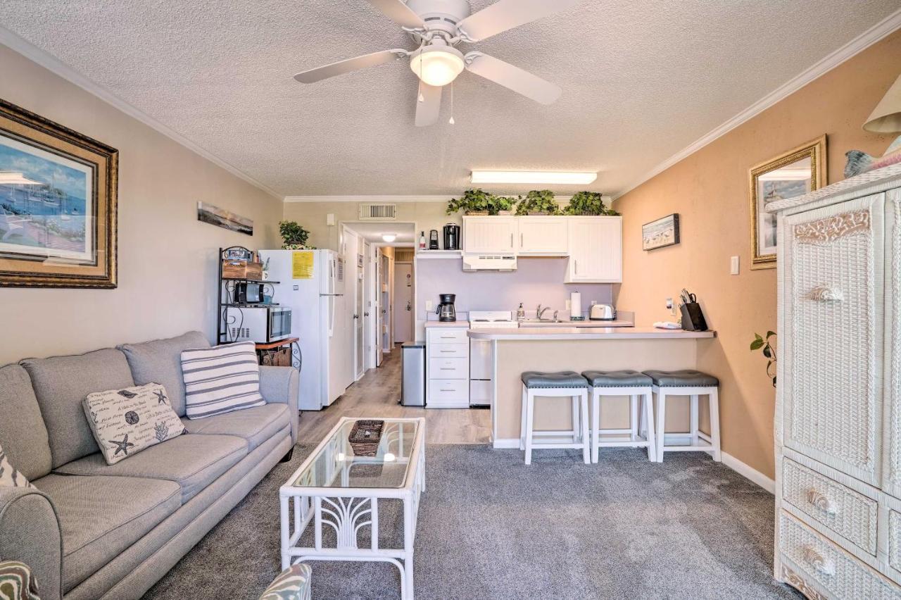 Isle Of Palms Beachfront Condo With Balcony And Pool! Exterior photo